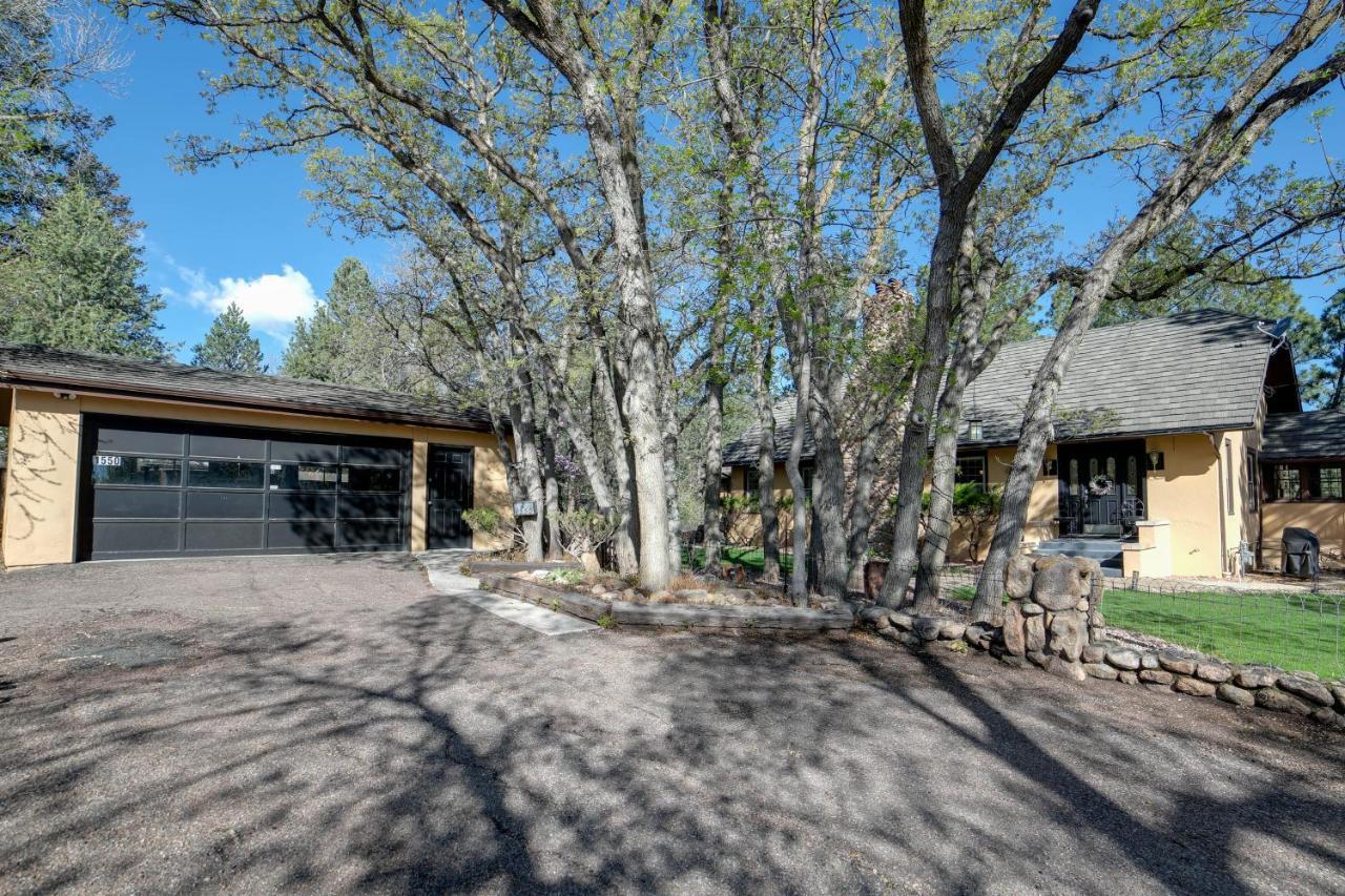 Inviting Colorado Springs House With Spacious Deck! Villa Buitenkant foto